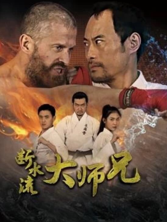 自拍泄密宏达电子网络安全工程师与年轻小三在家里地毯上激情 - 91看片网